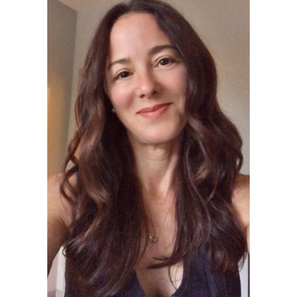 Hi and Thanks for checking out my closet! - Picture 2 of 2